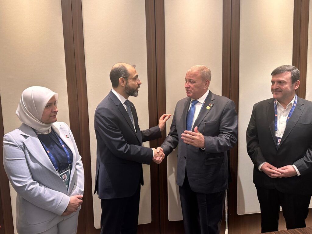 dfb9a117 ebca 43e4 83e8 74c71a4232e7