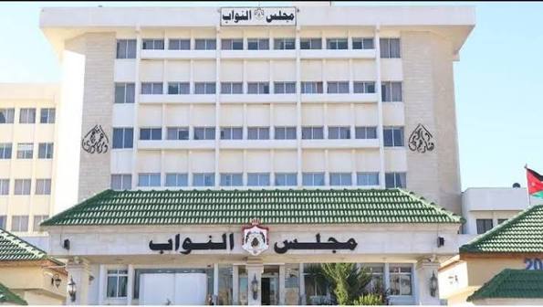 نواب: القبض على منفذي العملية الإرهابية رسالة أن أمن الأردن لا مساس به hjkg